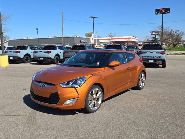 Used 2016 Hyundai Veloster w/ Option Group 02 image 2