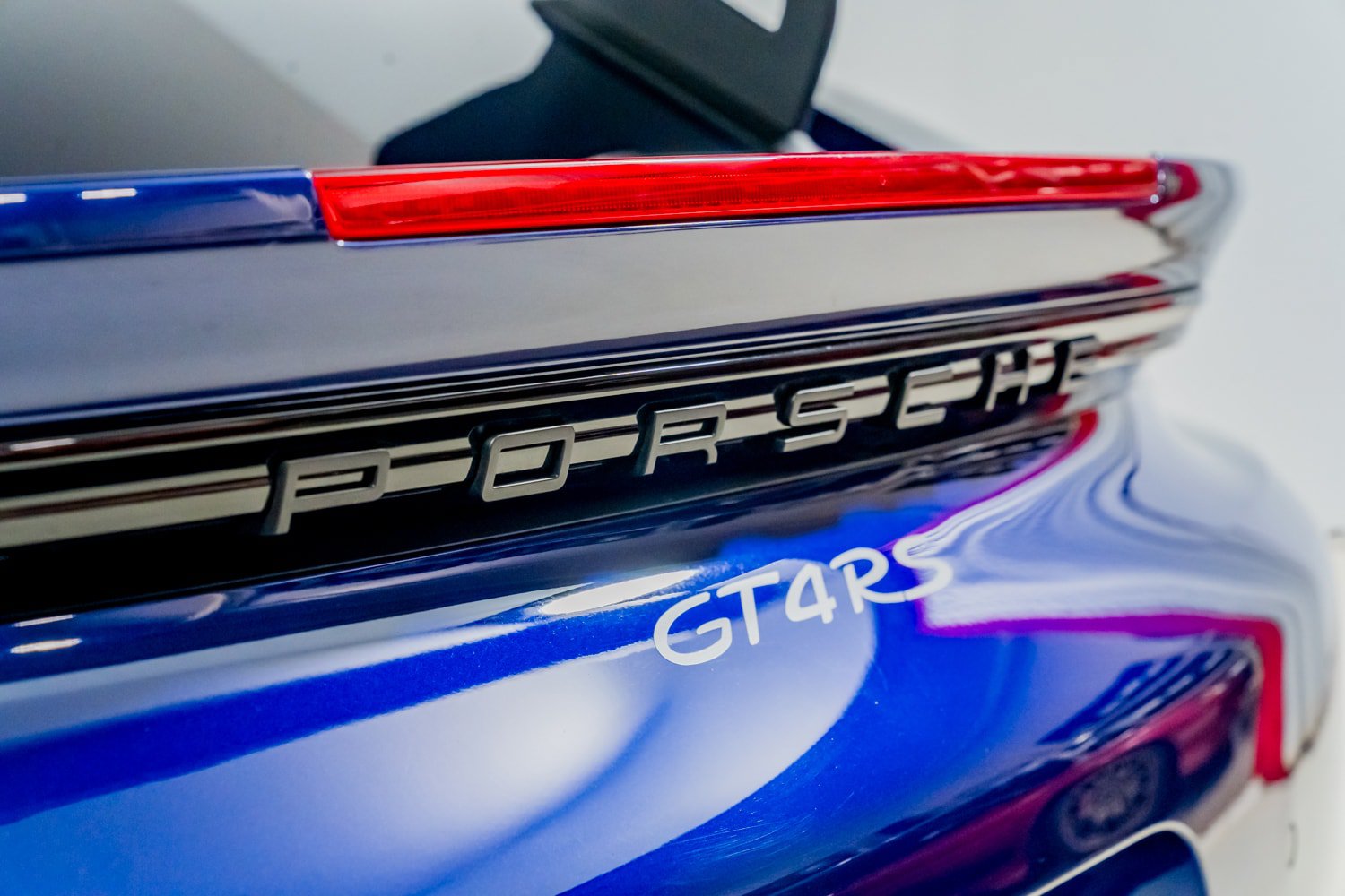 Used 2024 Porsche 718 Cayman GT4 RS RWD image 48