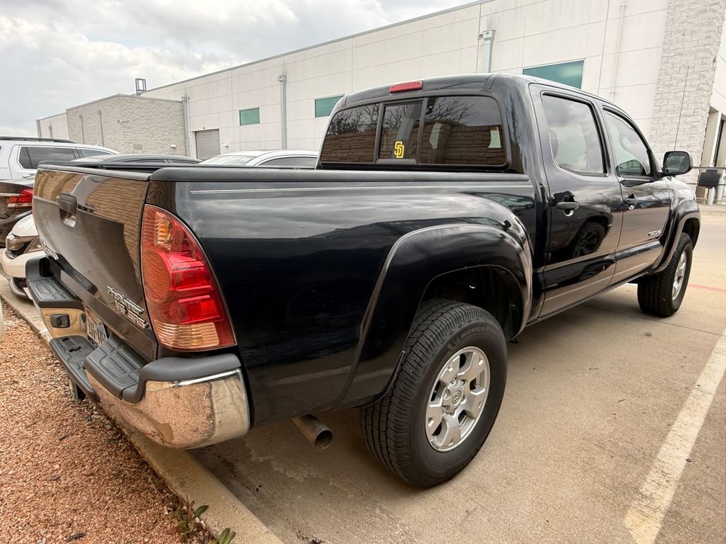 Used 2005 Toyota Tacoma PreRunner image 5
