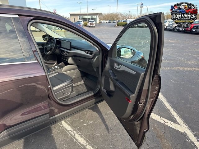 Certified 2023 Ford Escape Platinum image 35