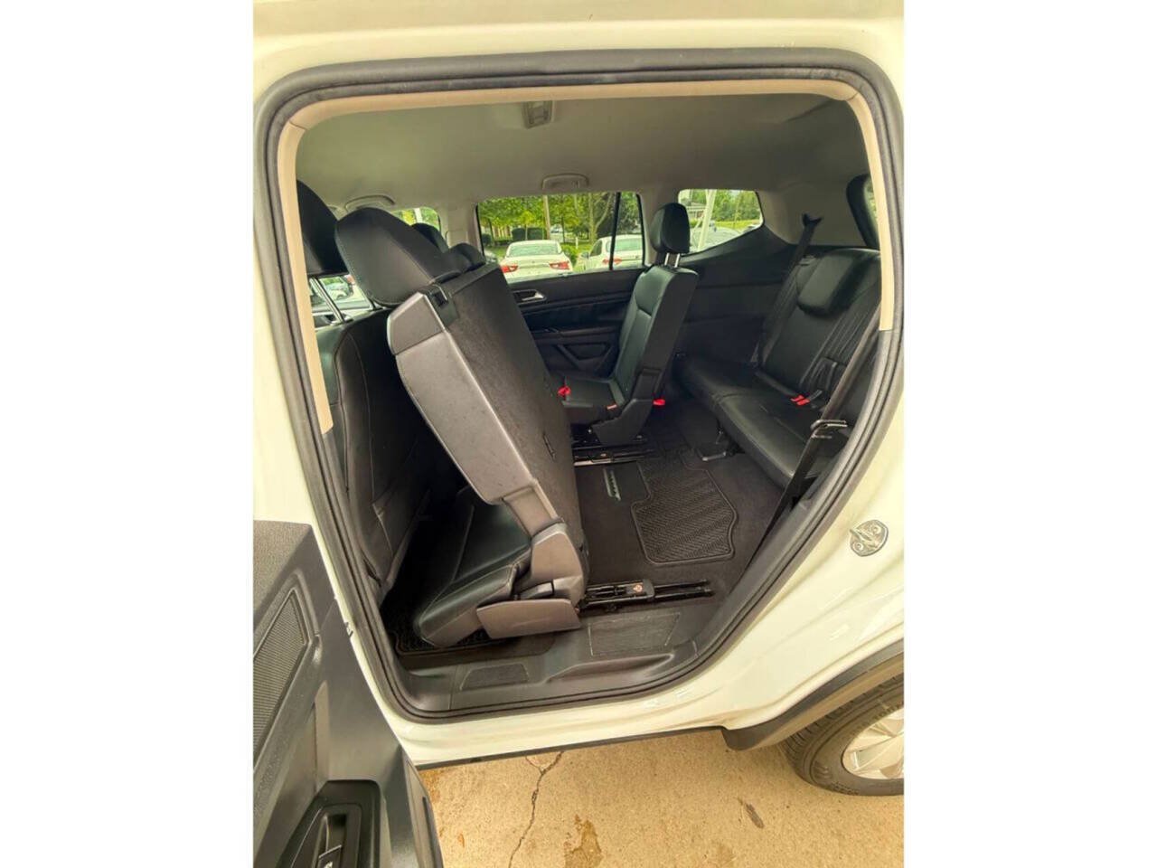 Used 2019 Volkswagen Atlas SE FWD image 16