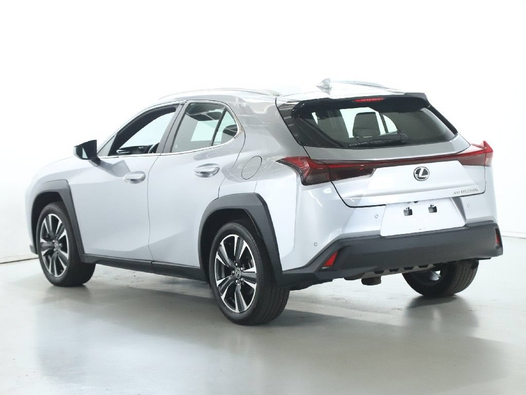 Used 2024 Lexus UX 250h AWD image 38