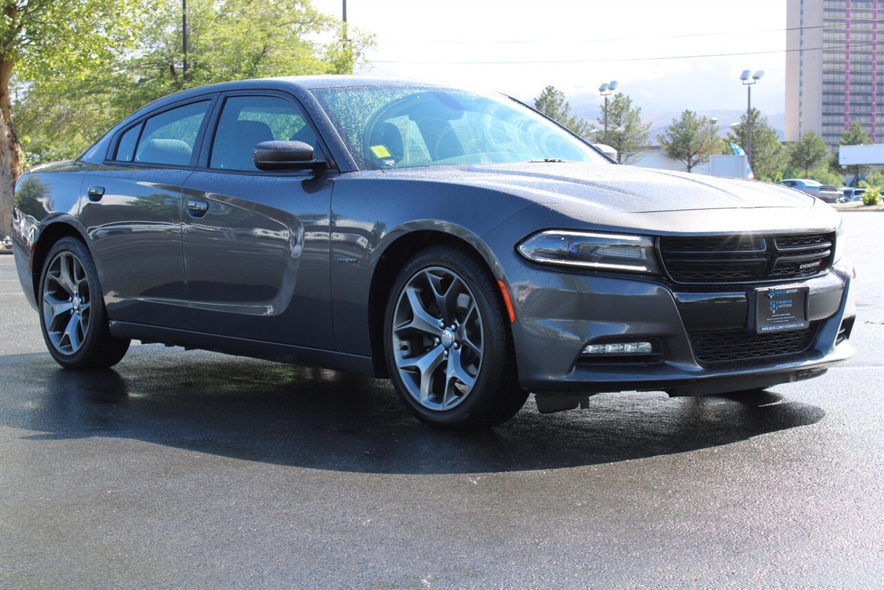 Used 2016 Dodge Charger R/T RWD image 1