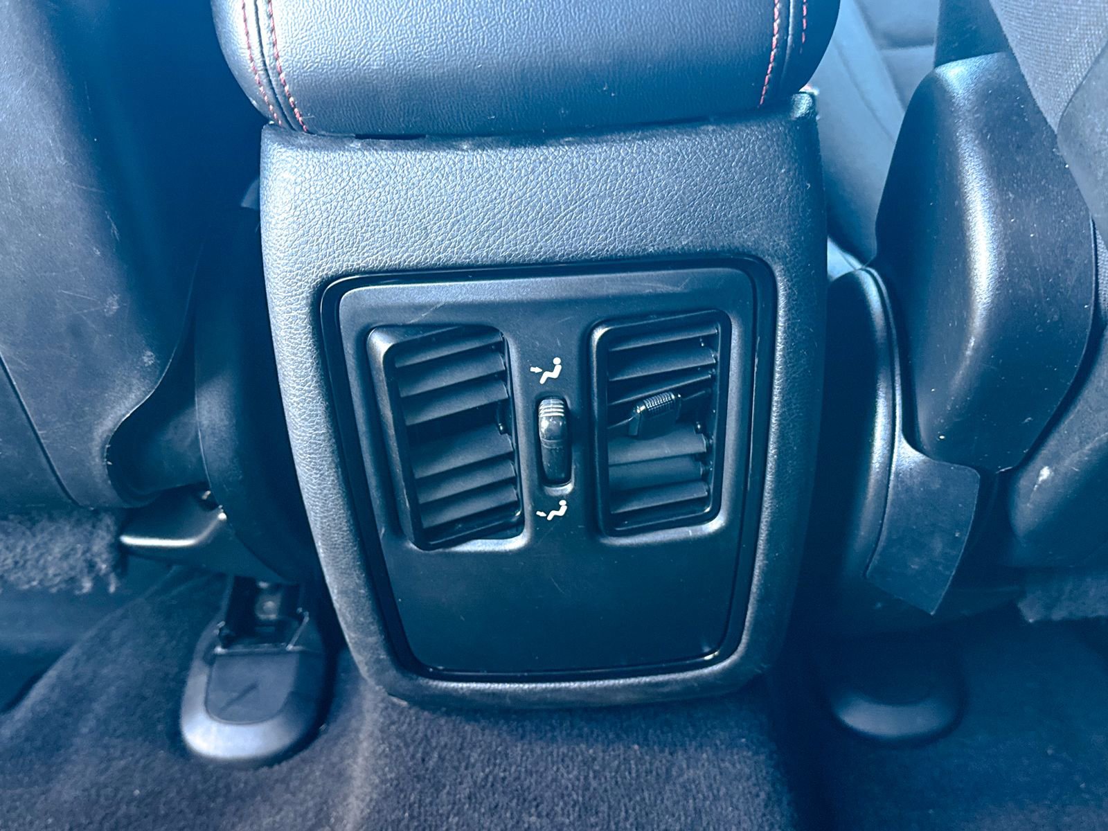 Used 2023 Dodge Durango GT image 23