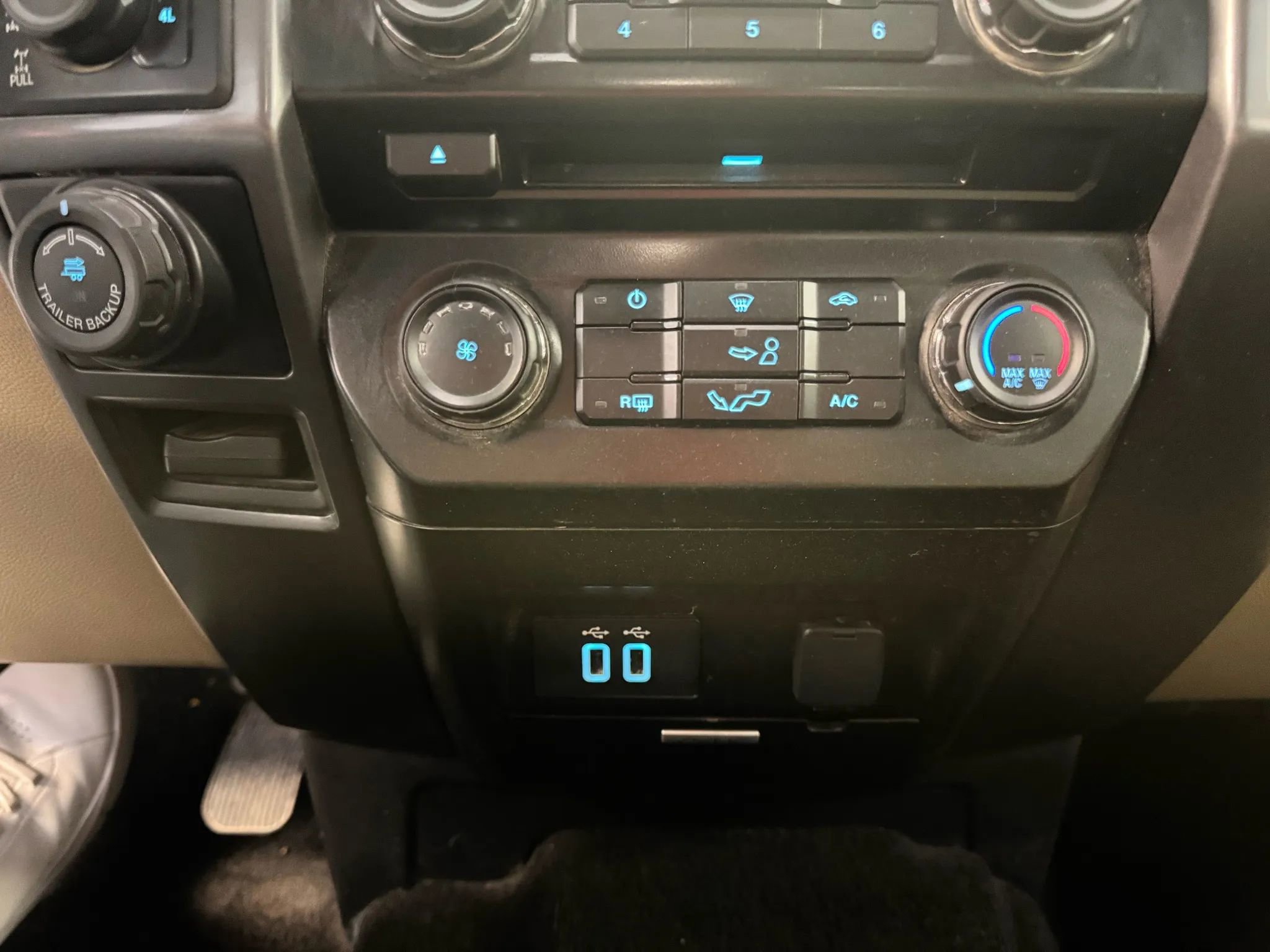 Used 2016 Ford F150 XLT w/ Equipment Group 301A Mid image 24