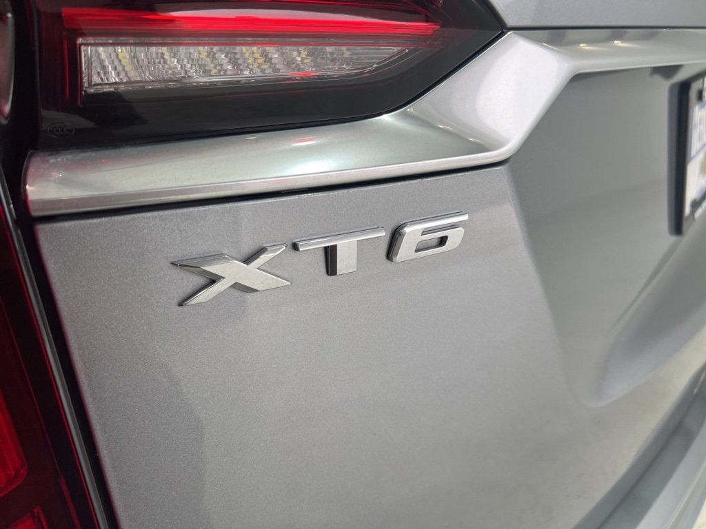 Used 2025 Cadillac XT6 Premium Luxury image 30