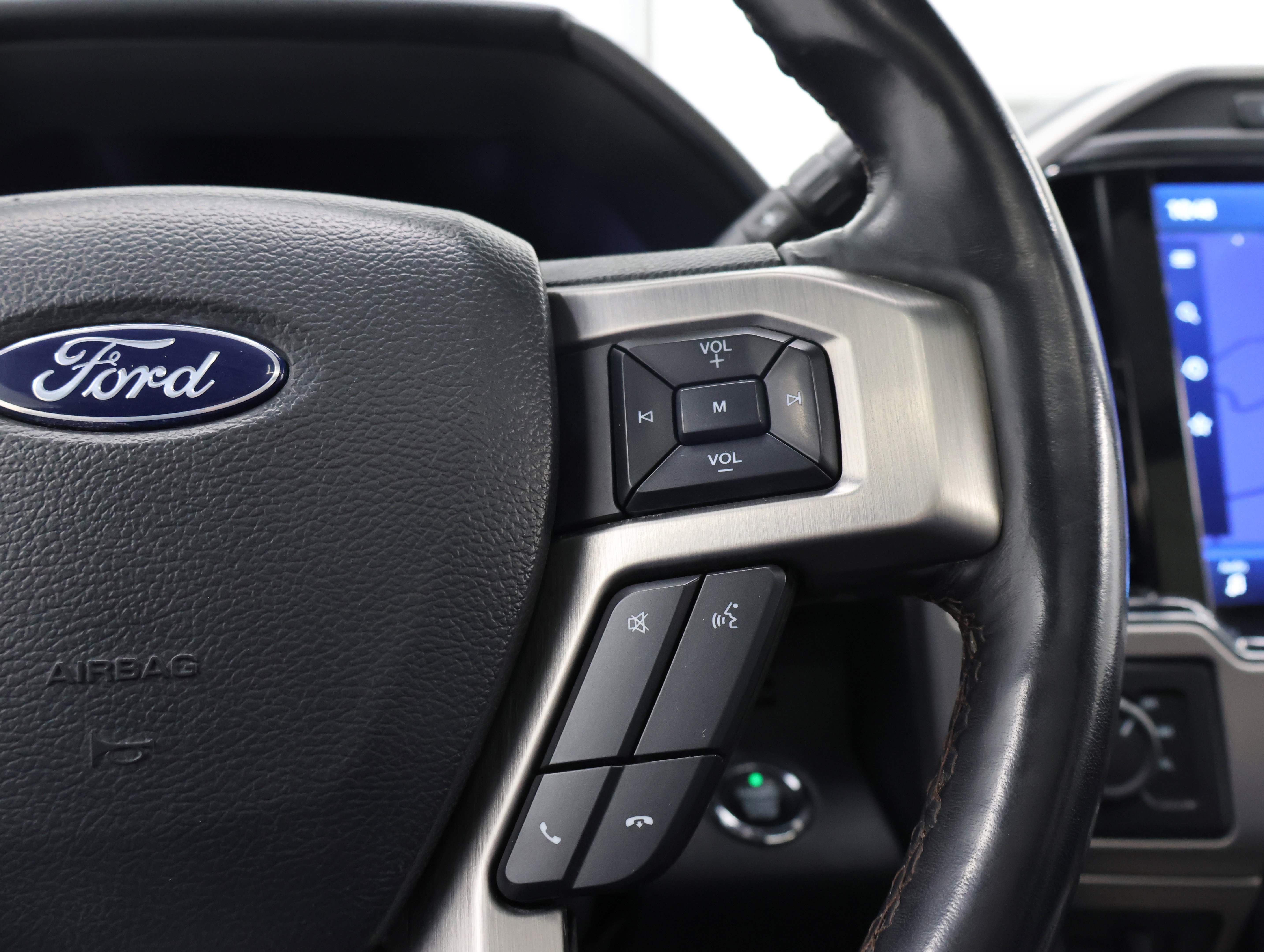 Used 2022 Ford F350 Platinum image 14
