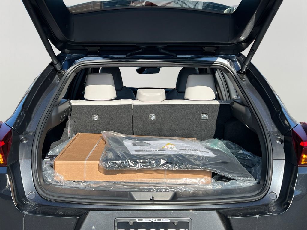 New 2025 Lexus UX 300h 300h F SPORT Design image 7