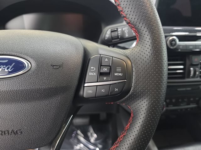 Certified 2025 Ford Escape ST-Line Select AWD/4WD image 15