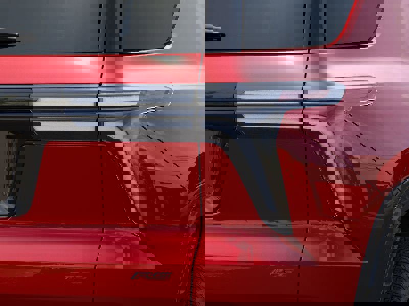 New 2026 Chevrolet Traverse RS w/ LPO, Floor Liner Package image 47