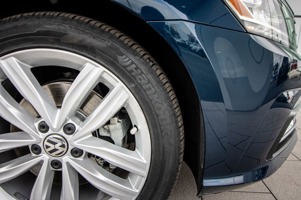 Used 2018 Volkswagen Passat 2.0T SE image 22