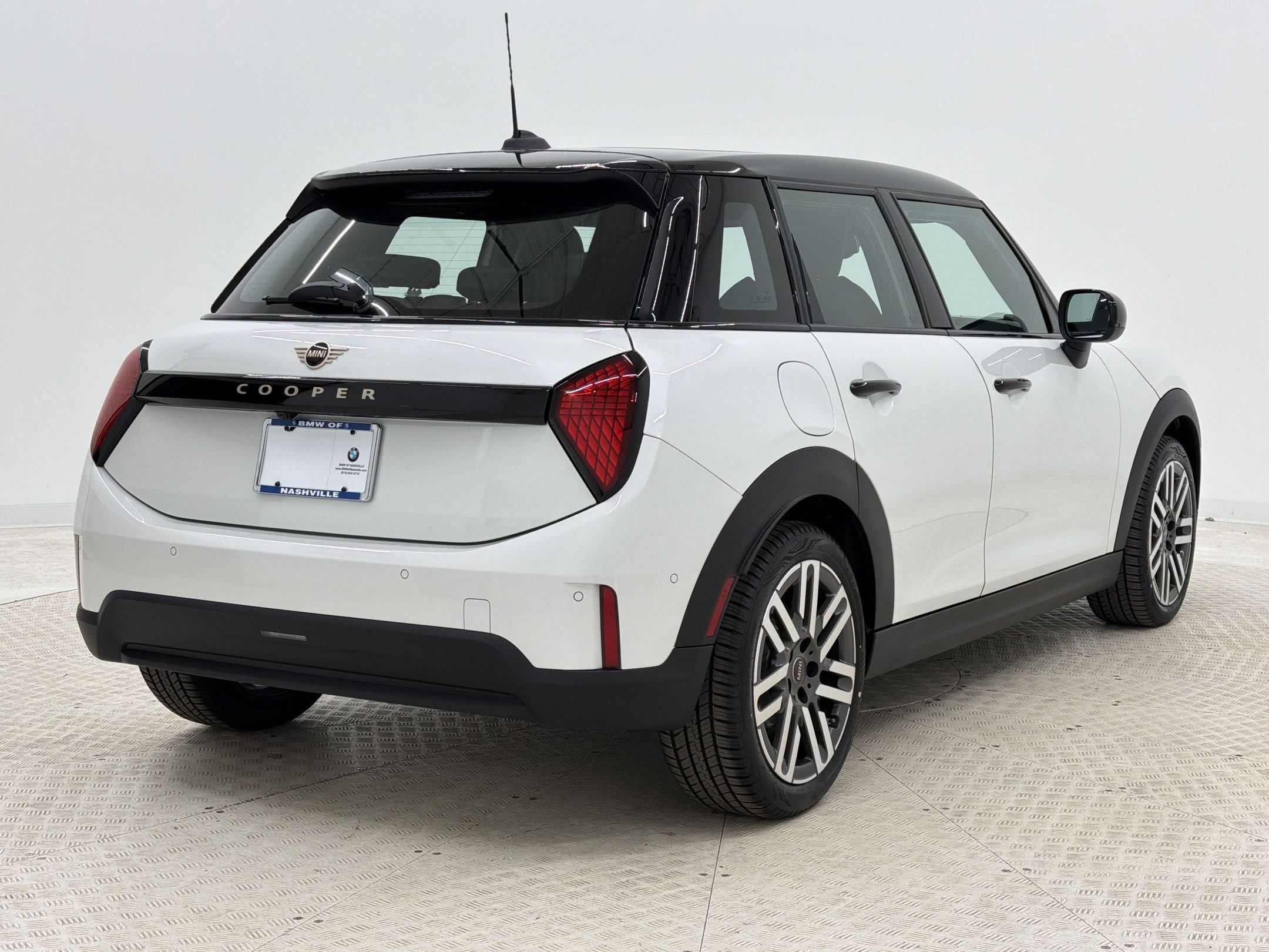 New 2026 MINI Cooper 4-Door Hardtop image 8