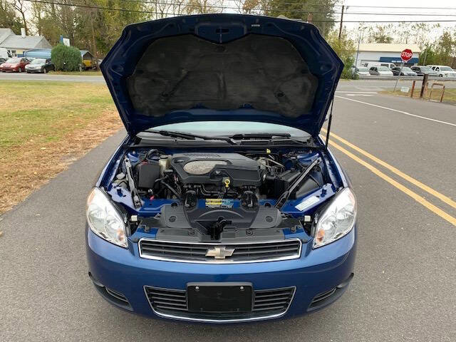 Used 2006 Chevrolet Impala LTZ image 2