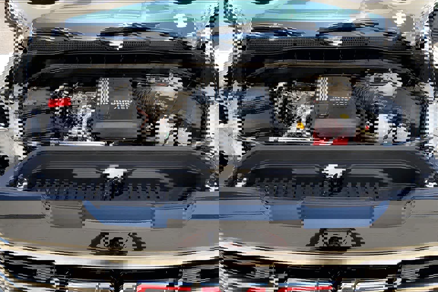 Used 2025 GMC Sierra 1500 AT4 w/ AT4 Premium Package AWD/4WD image 10