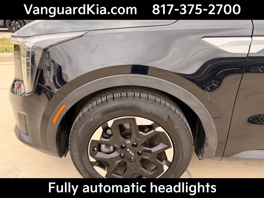 Certified 2025 Kia Sorento S w/ Panoramic Sunroof Package image 8