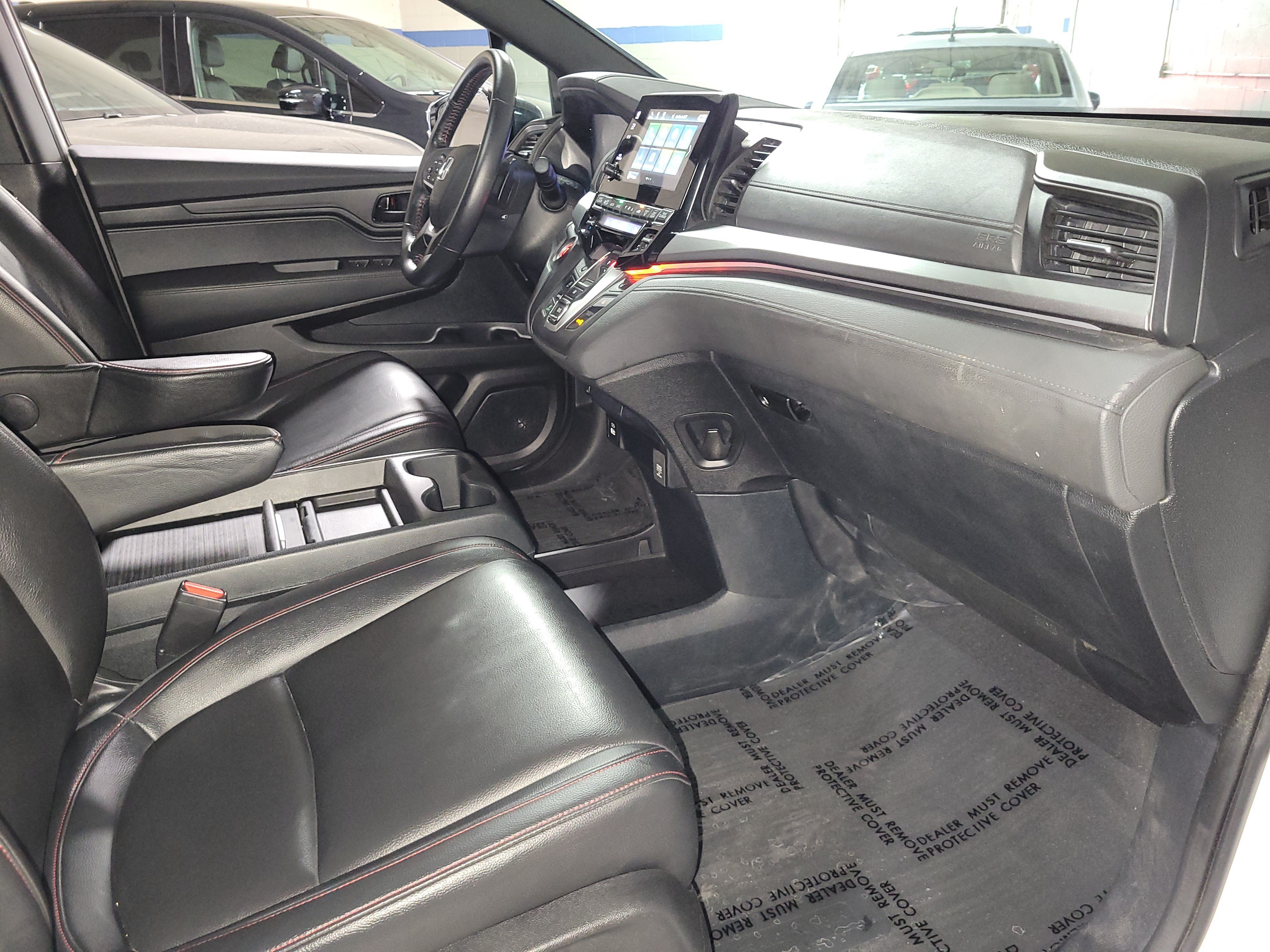 Used 2023 Honda Odyssey Sport image 12