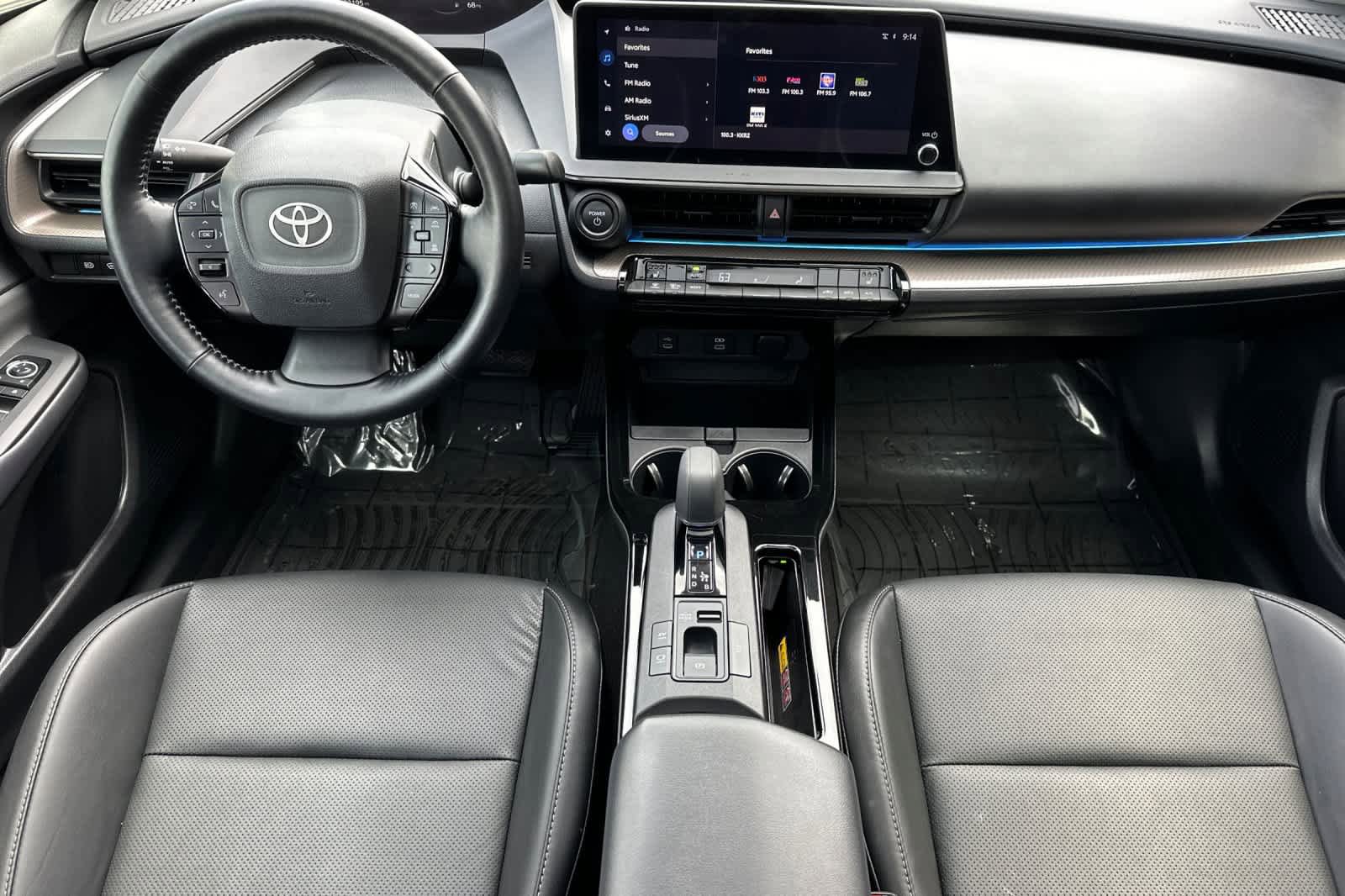 Used 2024 Toyota Prius XLE AWD/4WD image 3