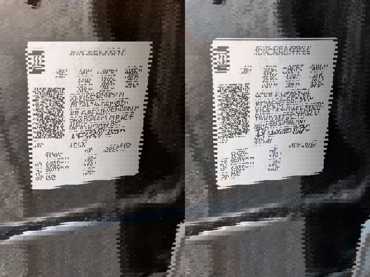 Used 2023 Cadillac XT4 Premium Luxury w/ Cold Weather Package image 36