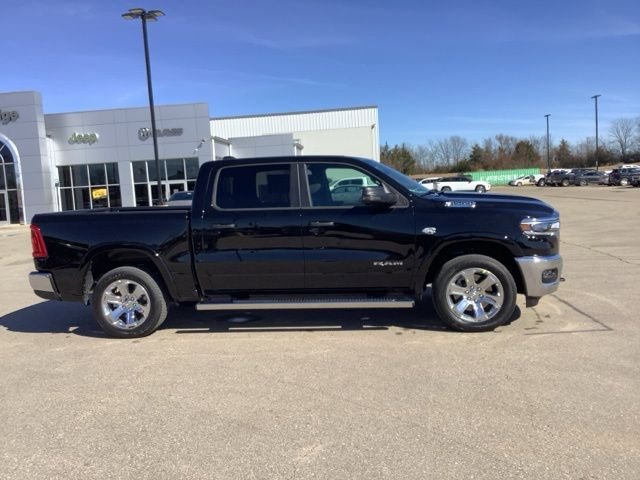 New 2026 RAM 1500 4x4 Crew Cab image 8