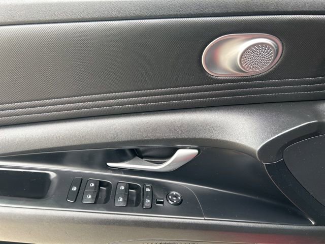Certified 2023 Hyundai Elantra Limited image 15