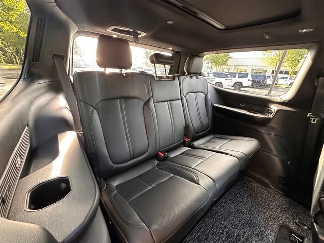 New 2026 Jeep Grand Wagoneer 4WD image 31
