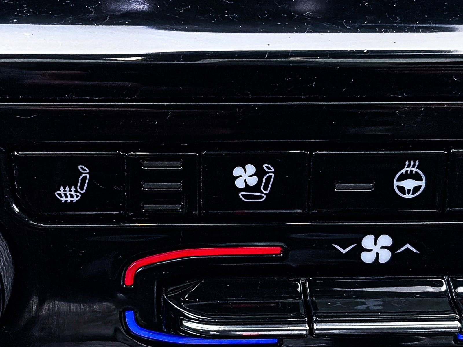 Used 2023 Jeep Grand Cherokee Overland image 24