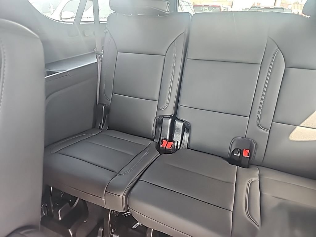 New 2026 Chevrolet Suburban LT w/ Comfort Package image 12