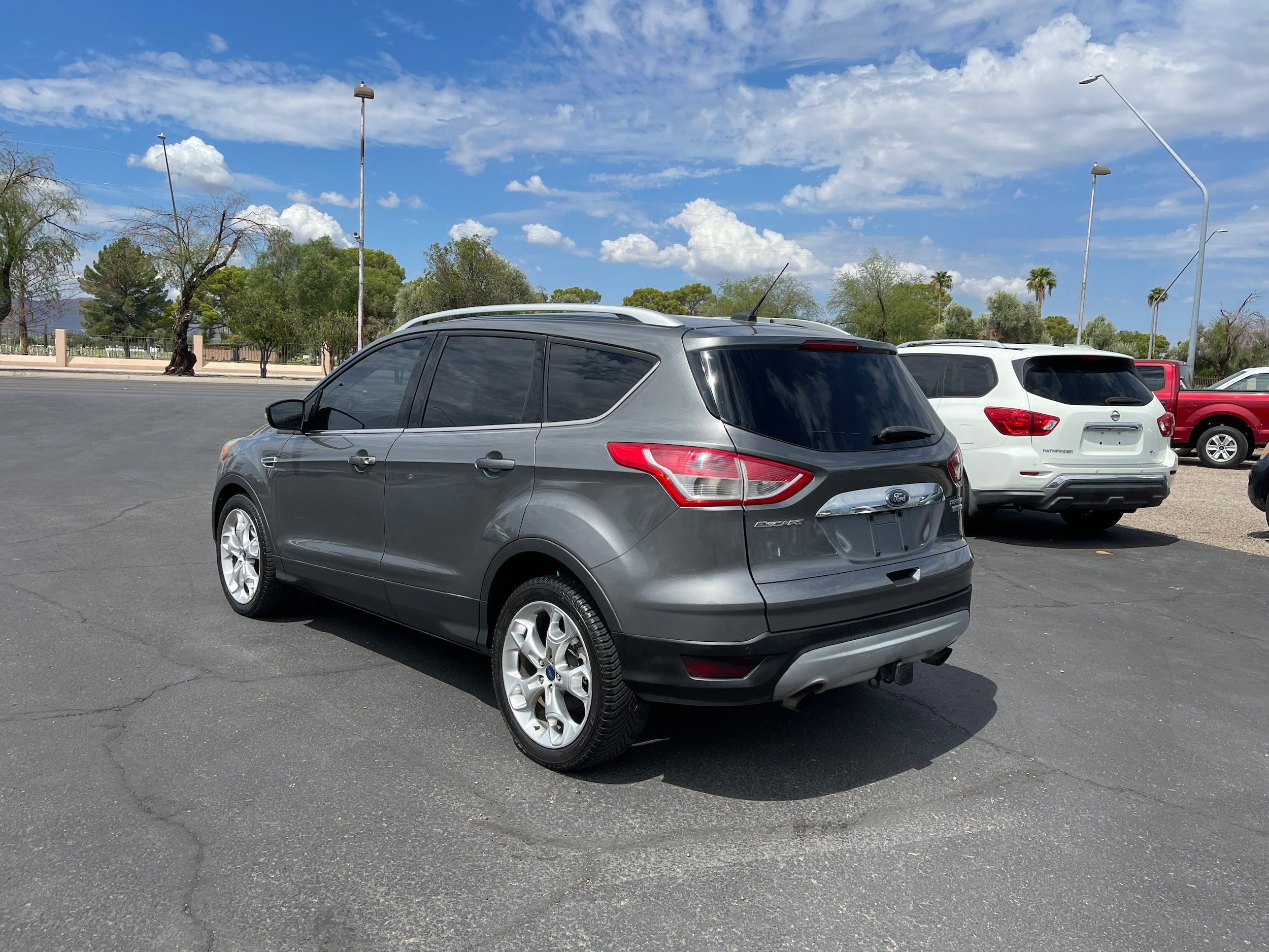 Used 2014 Ford Escape Titanium w/ Equipment Group 401A FWD image 3
