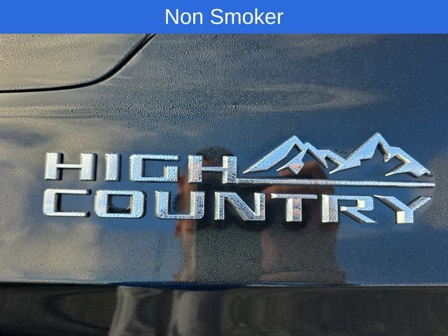 Used 2023 Chevrolet Tahoe High Country AWD/4WD image 12