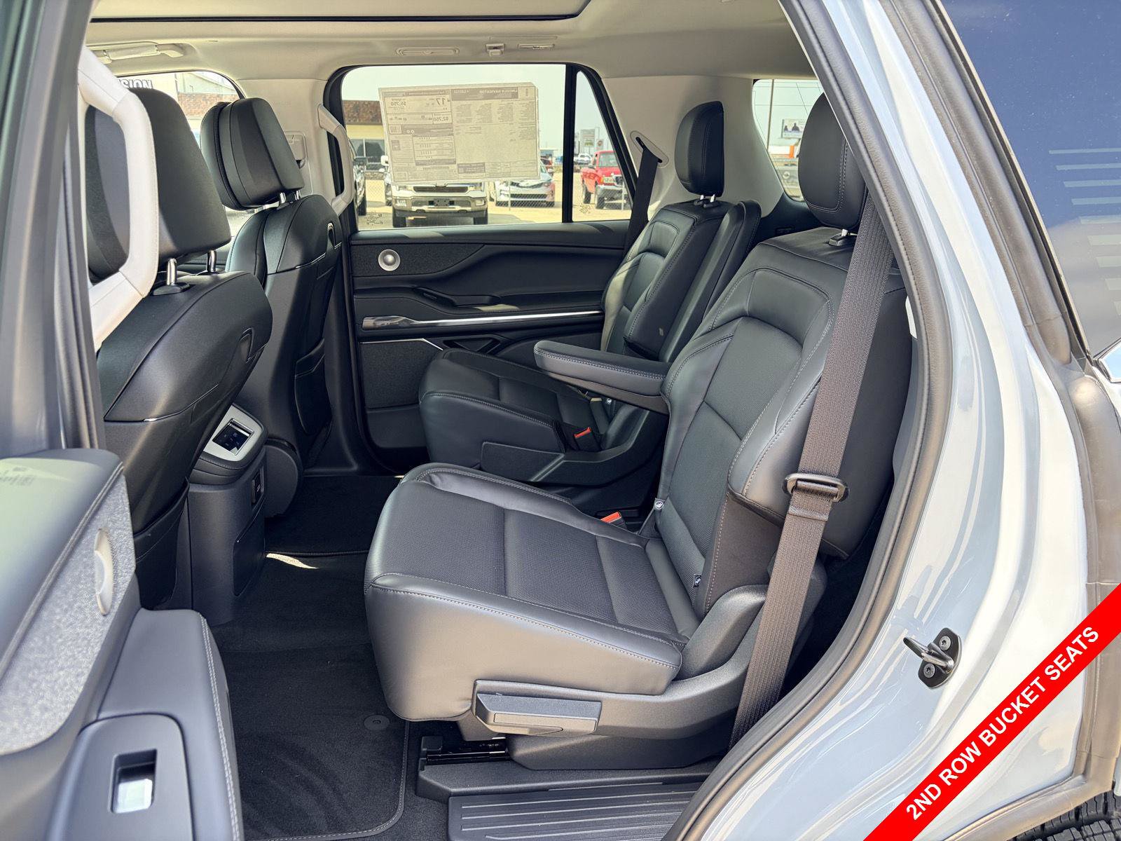 New 2027 Lincoln Navigator Reserve AWD/4WD image 36