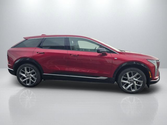 New 2026 Cadillac Optiq Luxury 1 RWD image 4