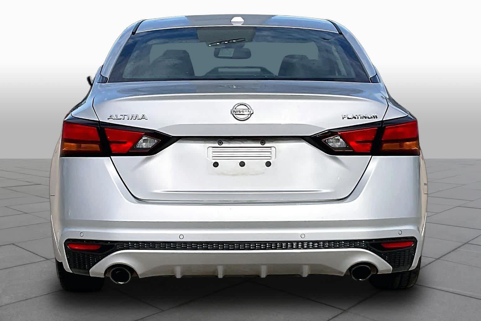 Used 2019 Nissan Altima 2.5 Platinum FWD image 4