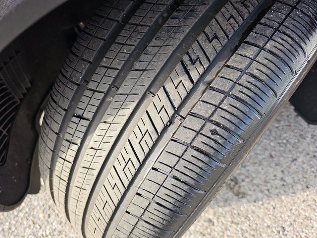 Used 2023 Porsche Cayenne image 32