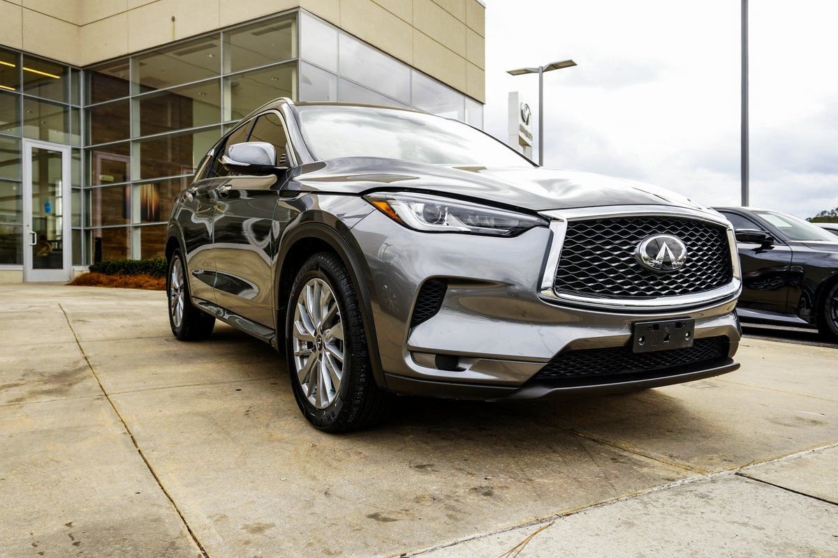 Used 2023 INFINITI QX50 Luxe w/ Cargo Package image 4