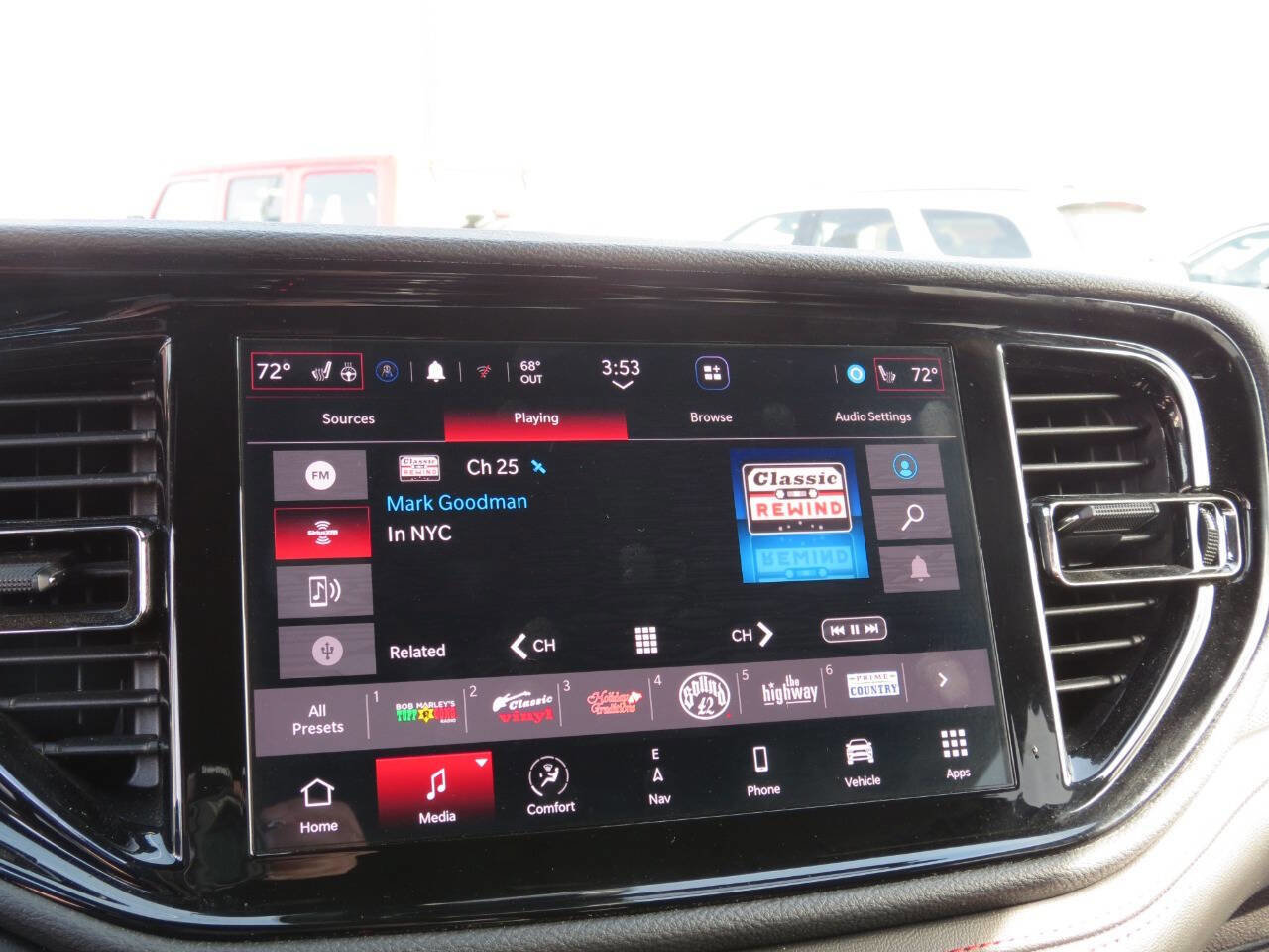 Used 2024 Dodge Durango GT image 15