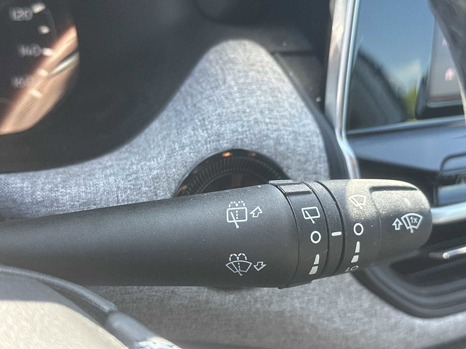 Used 2022 Jeep Compass Latitude w/ Sun and Sound Group image 21