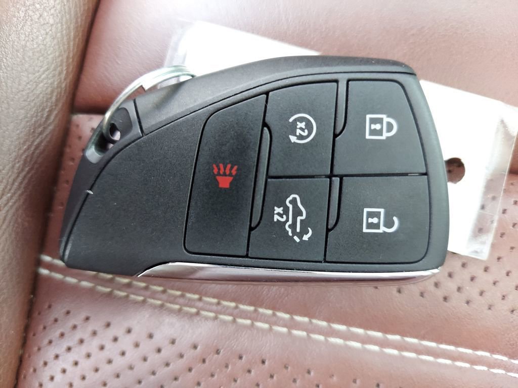 Used 2025 GMC Sierra 1500 Denali Ultimate image 35