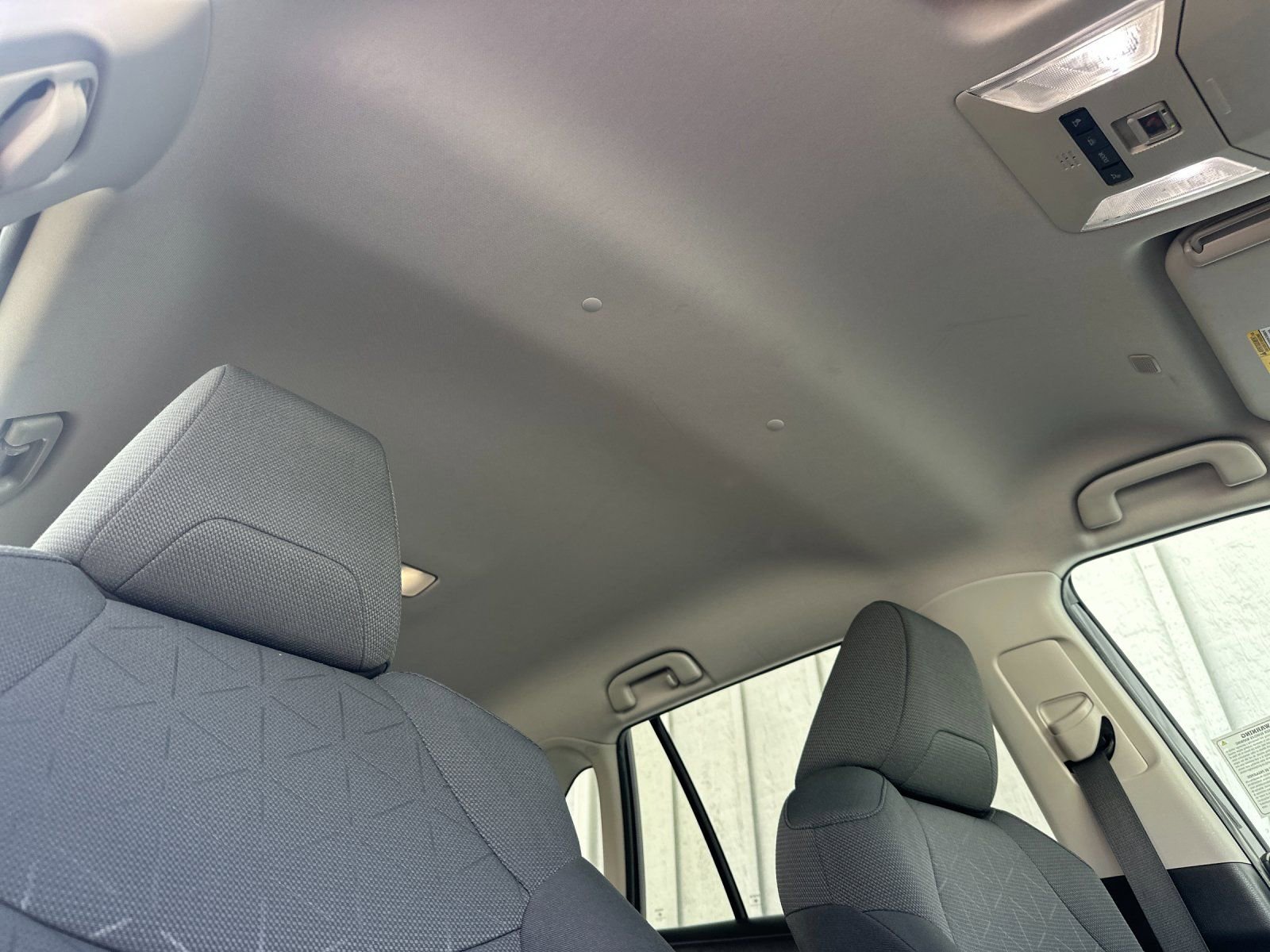 Used 2024 Toyota RAV4 XLE FWD image 15