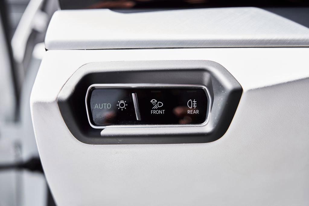 Used 2019 Lamborghini Urus AWD/4WD image 57