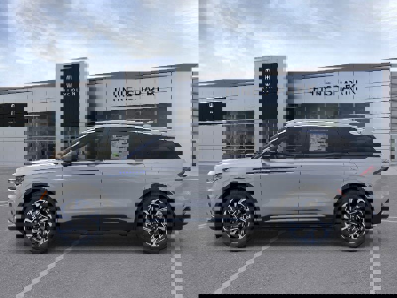 New 2026 Lincoln Nautilus Premier w/ Equipment Group 102A image 3