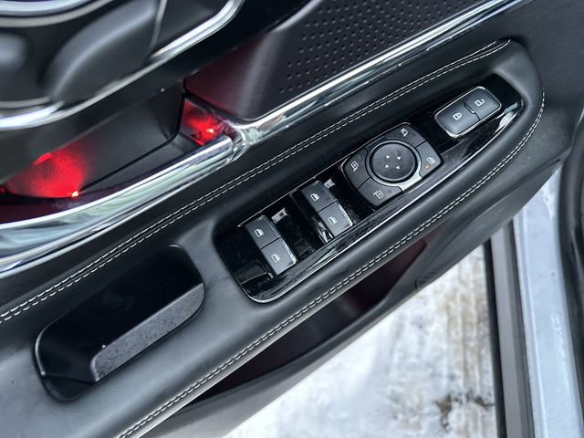 Used 2025 Lincoln Corsair Reserve image 17