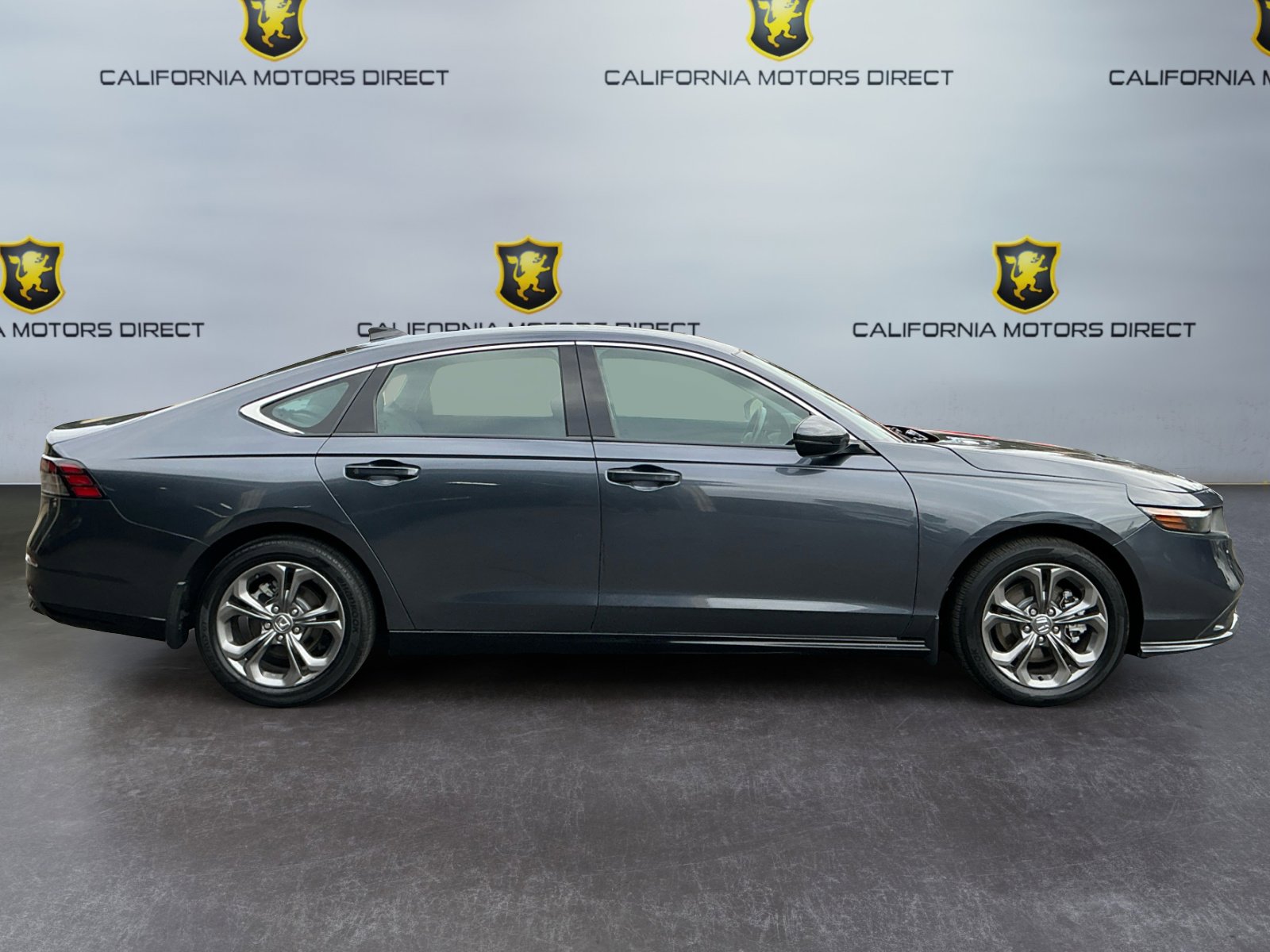 Used 2023 Honda Accord EX-L image 4