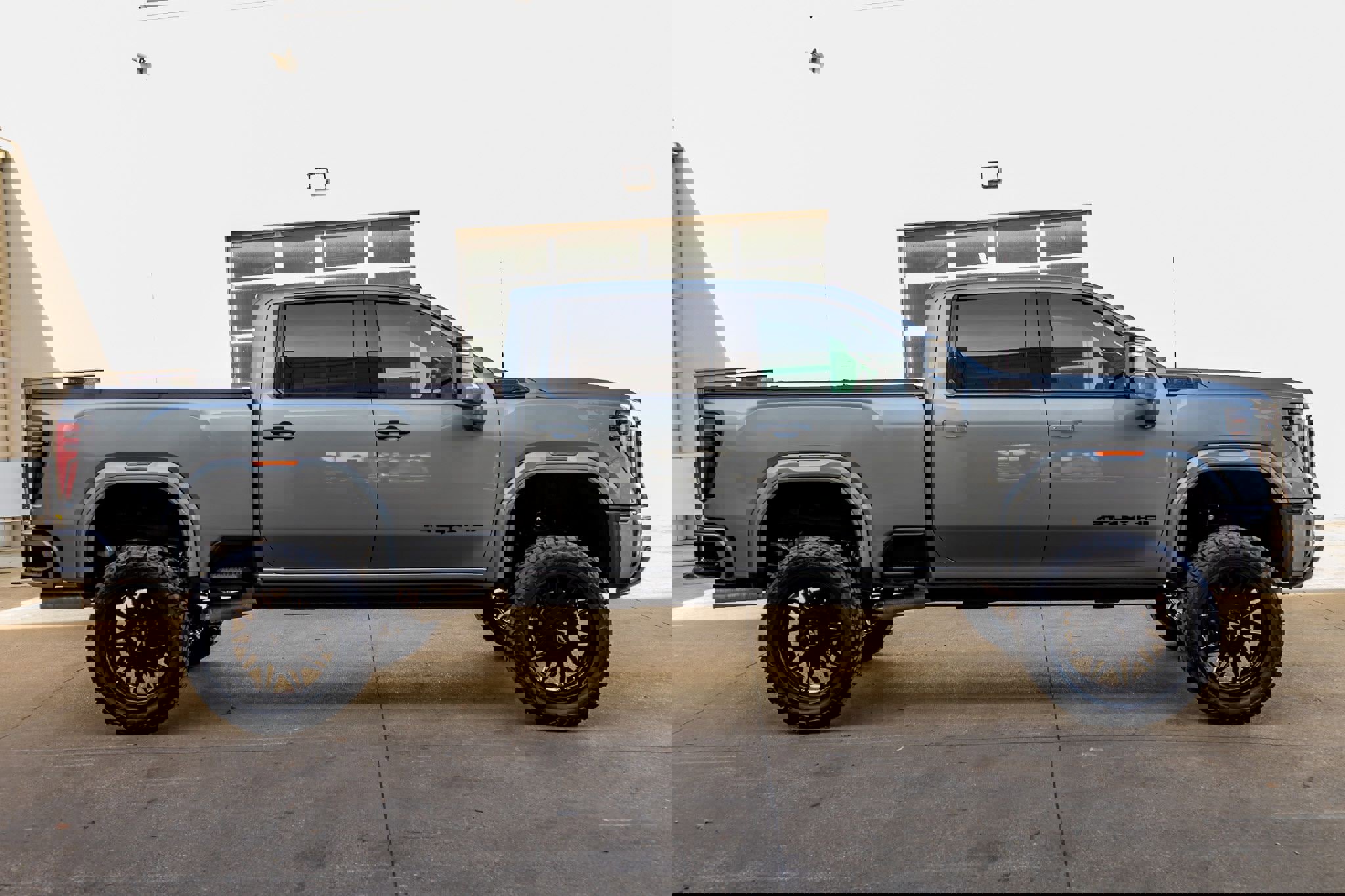 Used 2025 GMC Sierra 2500 AT4X w/ Snow Plow Prep/Camper Package image 11