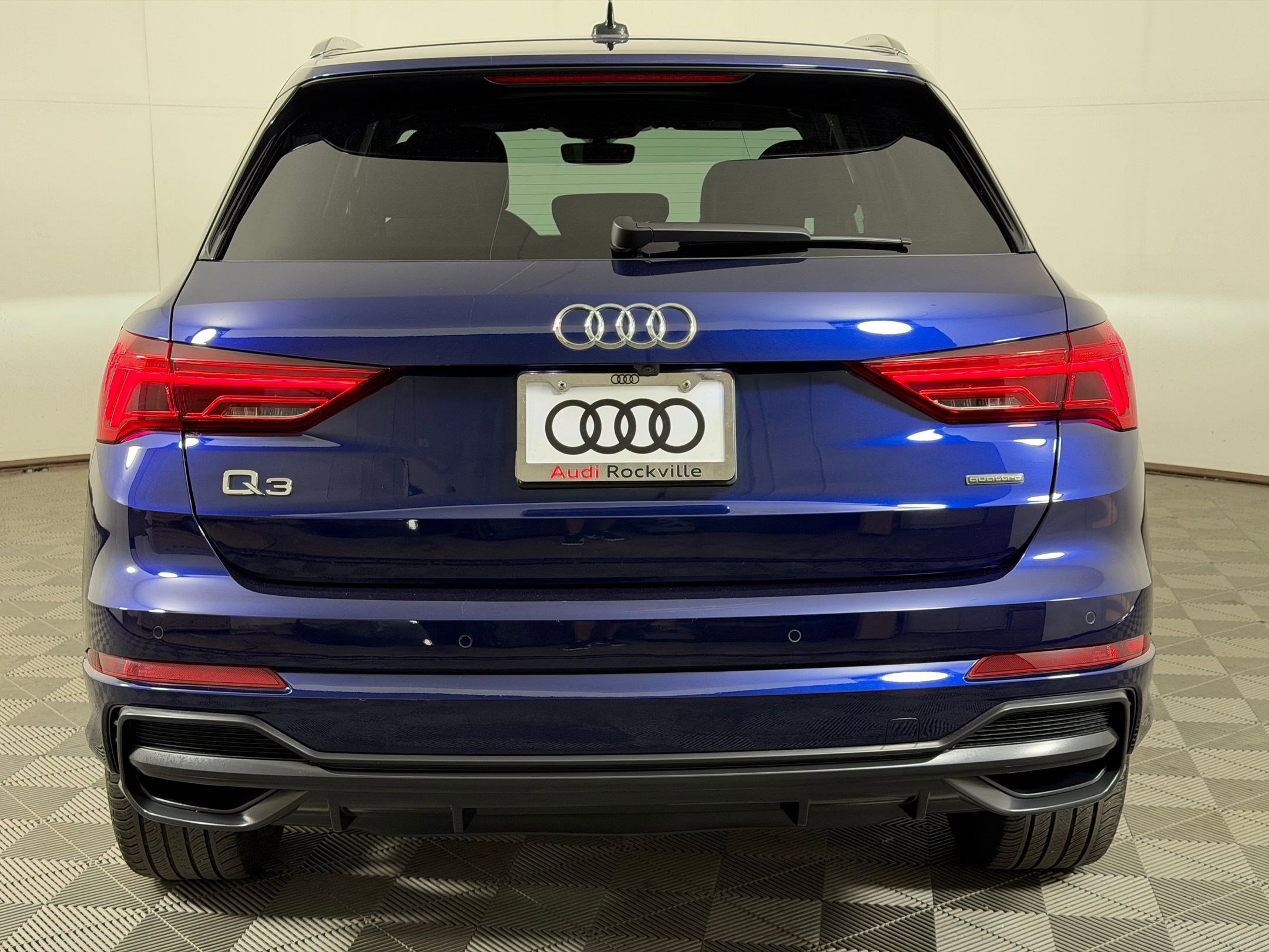 Used 2022 Audi Q3 2.0T Premium Plus AWD/4WD image 10