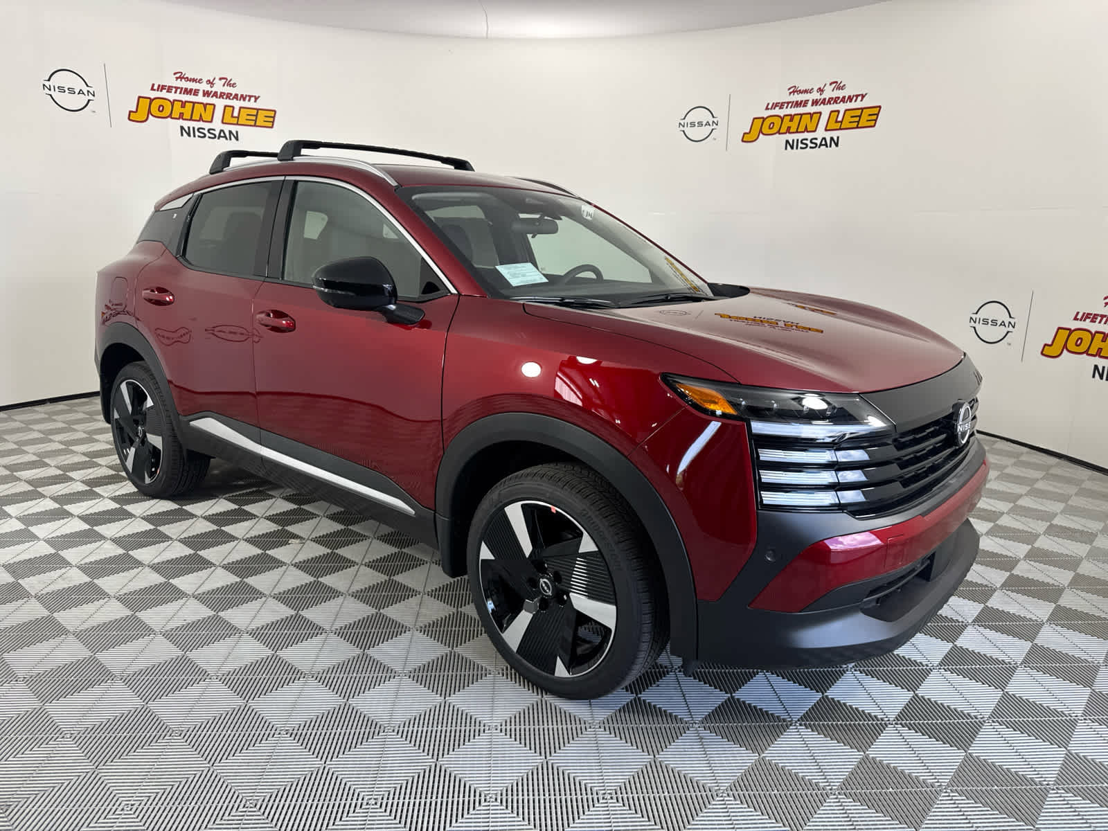 New 2026 Nissan Kicks SR image 8