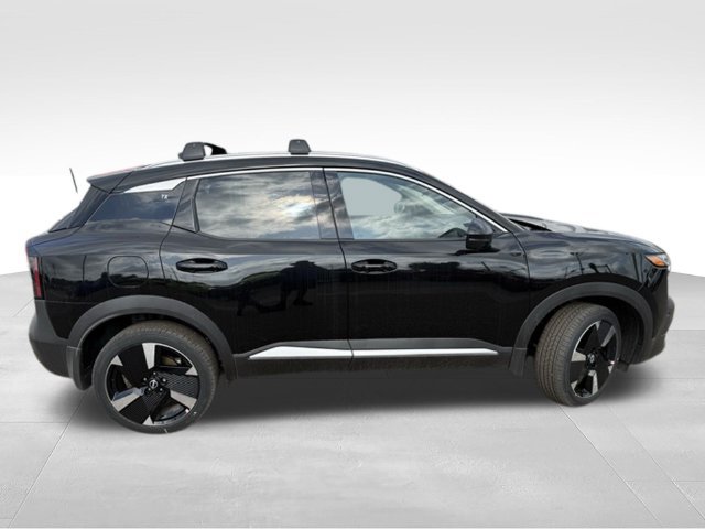 New 2026 Nissan Kicks SR w/ Cold Weather Package FWD image 8