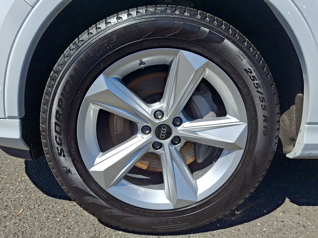 Used 2023 Audi Q7 2.0T Premium Plus w/ Premium Plus Package image 9