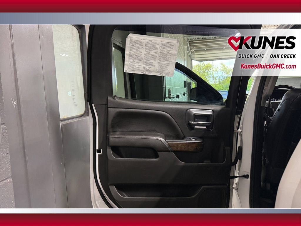 Used 2017 GMC Sierra 1500 Denali w/ Denali Ultimate Package AWD/4WD image 34