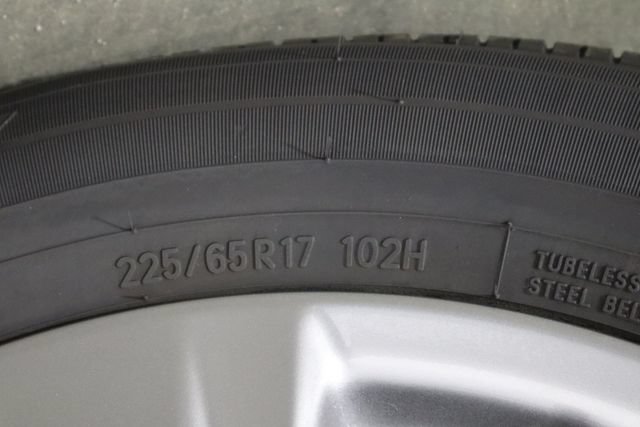 Used 2025 Toyota RAV4 XLE FWD image 38