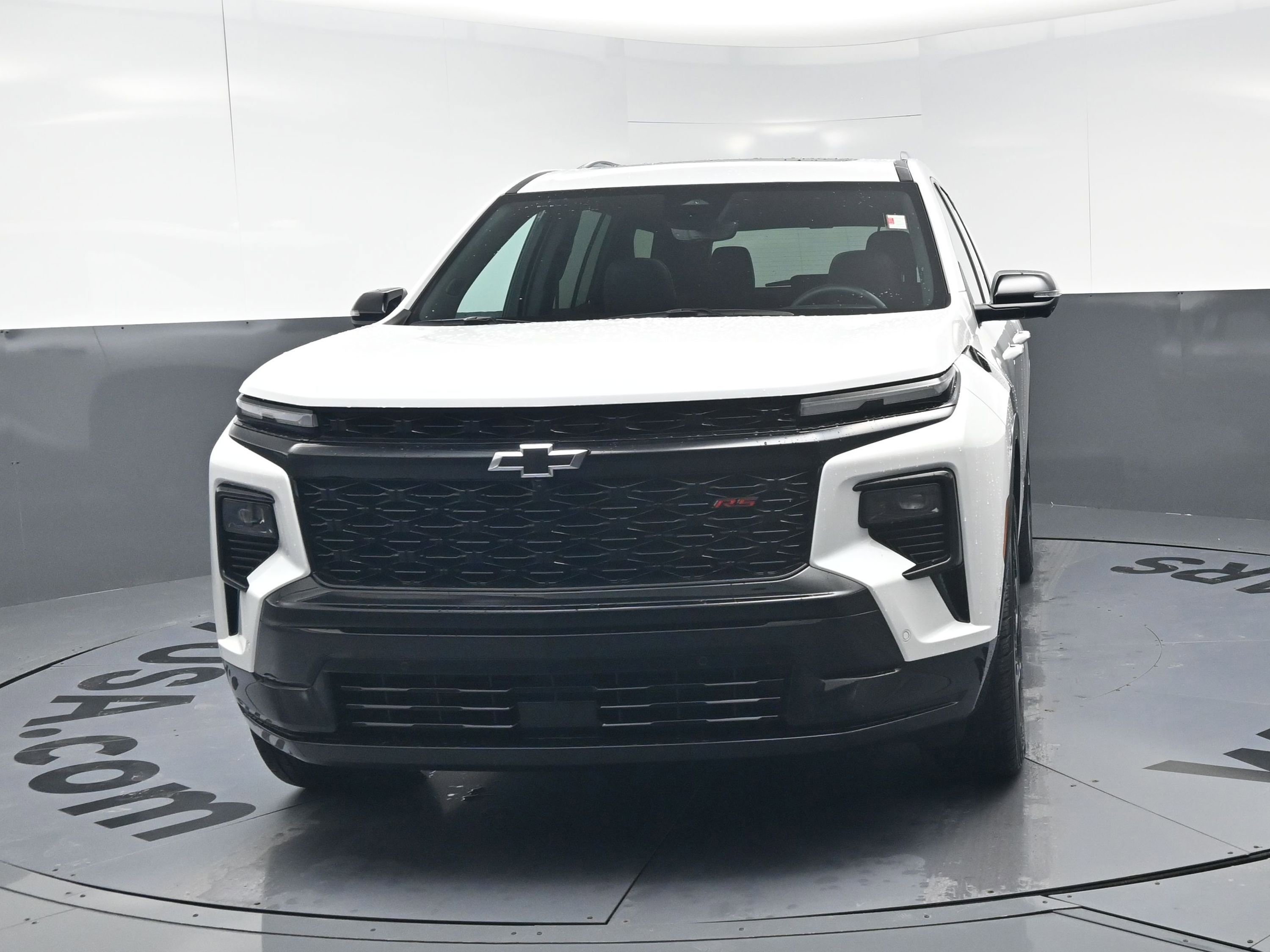 Used 2025 Chevrolet Traverse RS image 5